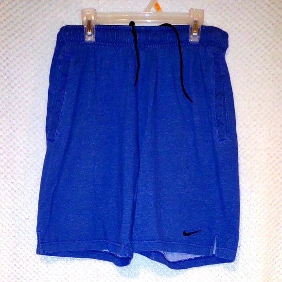 Nike Men’s Dri Fit Athletic Shorts Navy Blue Size Medium Logo Drawstring Waist - Picture 1 of 5